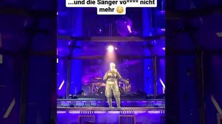 Rammstein funny moments . Und die Sänger vö*** nicht mehr 😂 #rammstein #deutsch #till