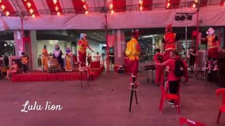 新山洪扬体育会 Malaysia Hong Yang Sports Association Stilts Performance at 天富宫 30 April 2024