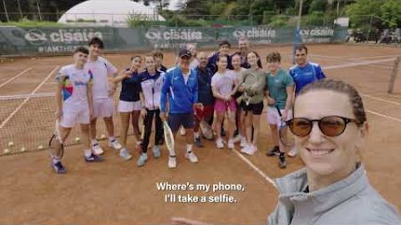 Victoria Azarenka SURPRISES kids at a local tennis club in Rome 🤩
