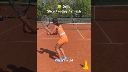 #tennis #target #drill Olivia 11y old: shot combination #practice slice, volley, smash #tennisgirl