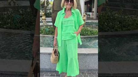 Looks Modernos Para Mujeres Over 50 #fashion#look#style#moda#outfit#ropa#shorts#linda#viral#mujeres