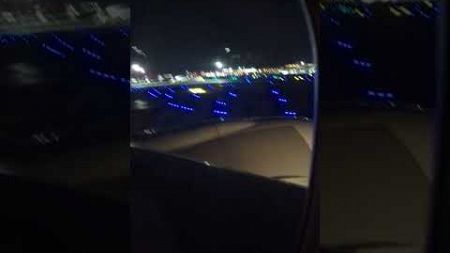 エールフランス航空の離陸シーン：羽田空港から宝石のような東京の夜景