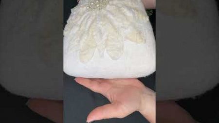 Белый клатч для невесты. #ручная_работа #свадьба2024 #невеста #войлок #клатчи #handmade #ремесло