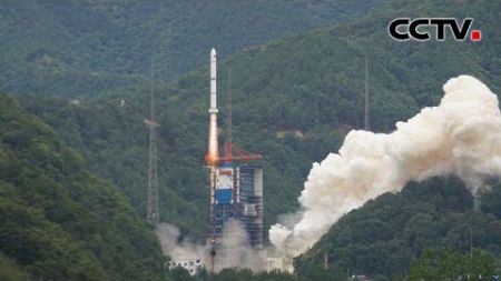 中法天文卫星发射成功 中法天文卫星：探索伽马暴的奥秘 | CCTV中文《新闻直播间》