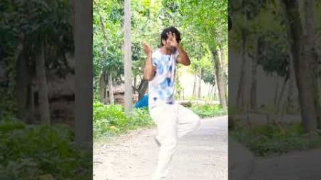 Gore Gore Mukhare 😎 pe Kala Kala Chasma Dance_Actoravinash4u #dance #youtubeshorts #explore #viral