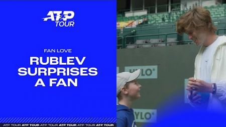 Rublev Surprises A Fan, And This Reaction Is EVERYTHING 🥹
