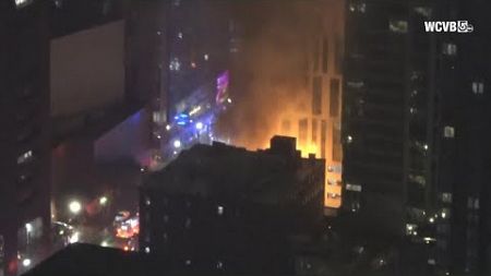 Four-alarm fire engulfs building in Boston&#39;s Theater District