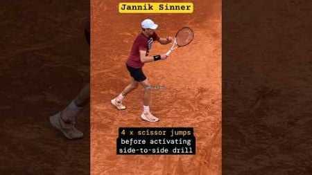 Jannik Sinner starting his tennis drill with 4x scissor jumps 🏃‍♂️ 🎾 #TennisTip