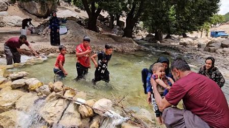 🏊🏻‍♀️Entertainment for village children.Peren&#39;s family went to the river to swim on a hot summer day