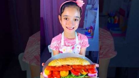 A girl makes a delicious sandwich with vegetarian sausage #shors #viral#food #recipe #kids #viral