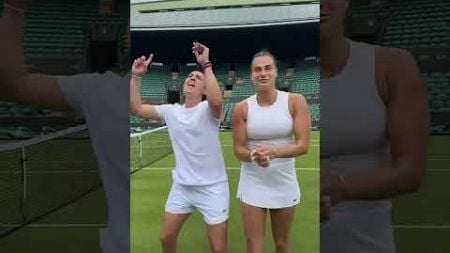 Find a friend who will dance on court with you 🫶🕺 #Wimbledon #Shorts #Tennis