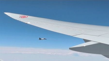 Kazakh fighter jets escort President Xi&#39;s plane