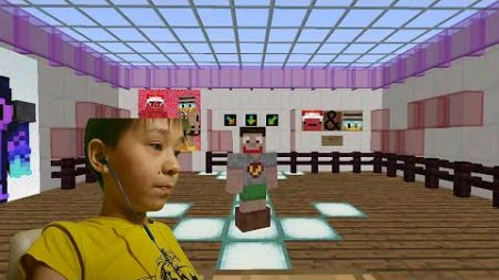 Жангир Играет в Шахтерское Ремесло (Minecraft) , На Карте 46 Кнопок