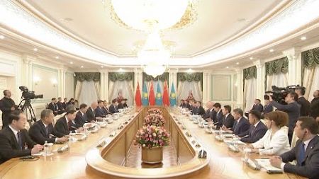President Xi holds talks with Kazakh President Tokayev