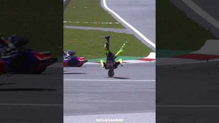 Great Manuver Rossi - MOTOGP Funny Crash Compilation