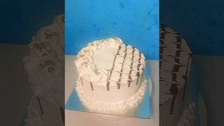 HOW TO ACHIEVE SPIDER WEB DESIGN ON CAKE #shorts #cake #youtubeshorts