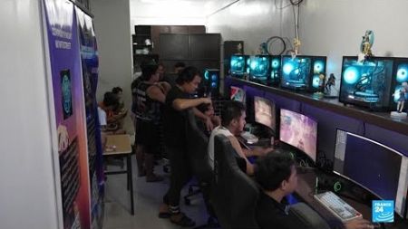 Playing crypto games for a living: Filipinos seek to escape poverty • FRANCE 24 English