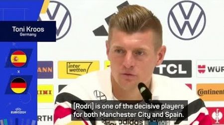 VIDEO: Kroos lovend: &#39;Hij is een topspeler, voorbestemd voor Pep-voetbal&#39;