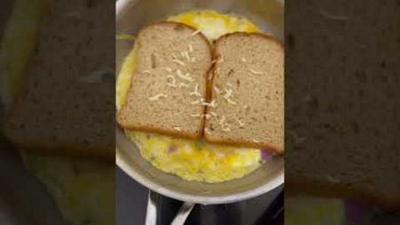 Yammy bread omelette #shortvideos #shorts #bread #omelette #rainbow #viralvideo #trending