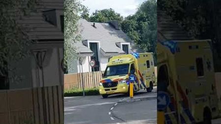 ambulance met versneller naar een MMT inzet in Hendrik-Ido-Ambacht | MMT gecanceld #hulpdiensten