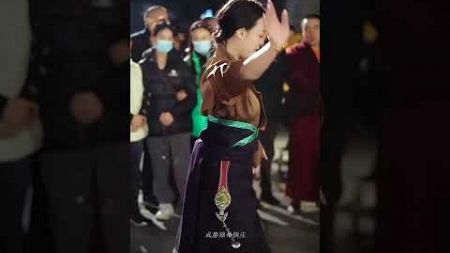 藏族舞蹈美女-朵儿