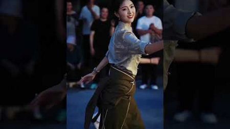 藏族舞蹈美女-苏拉