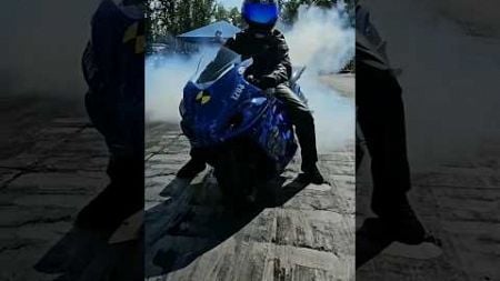 rider #automobile #zx10rvsninja1000 #zx10rbikers #smartphone #racing #zx10r #dreambiker #motogp