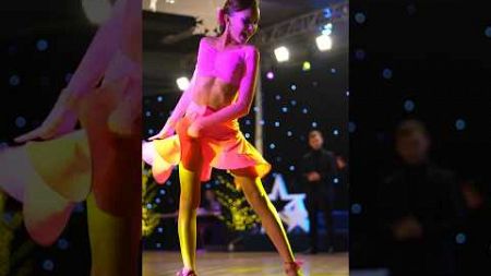 Wooow😍😍😍 #calmdown #wdsfdancesport #dance #ballroomdance #fashion #dancecompetition #jive