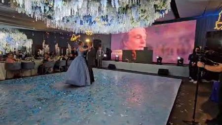 Case show: wedding LED display