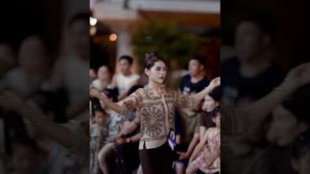 藏族舞蹈美女