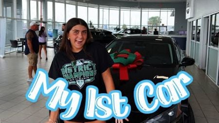 Got My First Car! Come Shopping With Us For Car Accessories! Emma and Ellie