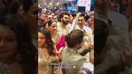 Alia Bhatt SRK Ranbir Kapoor VIRAL dance at Ambani wedding 🔥 #ambaniwedding #srk #viral #aliabhatt