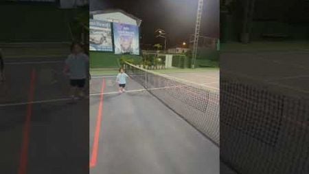 แฟร์รี่กับการตีเทนนิสของเธอ #แฟร์รี่นักเทนนิสตัวจิ๋ว #ลูกสาวของแม่