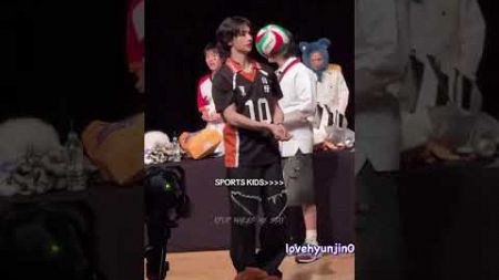 SPORTS 🤝STRAY KIDS #kpop #straykids #hyunjin #skz #jeongin #seungmin #fanmeeting #sports #fyp