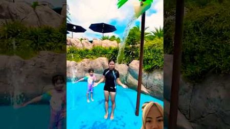 Prank mama di water park ‼️ #funny #prank #comedy #entertainment