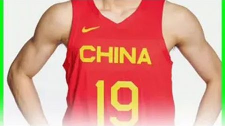 崔永熙炸裂表演，这样的身体素质在NBA能立足吗中国男篮 篮球🏀 唯有篮球不可辜负 崔永熙