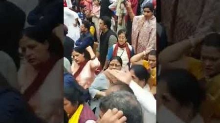 Atishi ka social media per viral hota video #atishi #delhinews #viralvideo #news #latestnews