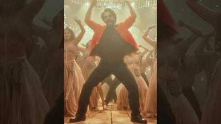 Rajkummar Rao&#39;s Dance Moves Are Killer🕺🔥 Mere Mehboob | Triptii Dimri |Vicky Vidya Ka Woh Wala Video