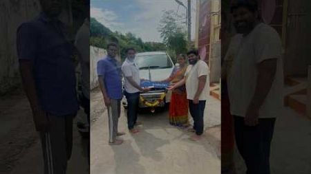 Namma veetuku Pudhu car vangiyachunga🥰🚘epdi iruku nu solunga#xuv500#newcar#newmemories#mahindra