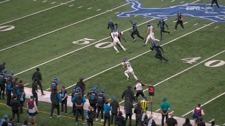 Lateral magic! Three Seahawks touch football on 17-yard pickup