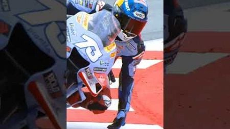 why MotoGP rider touch the ground....🤔 #shorts #rider