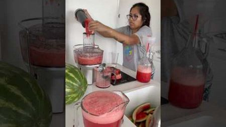 #agua de #sandia / fresh #watermelon #juice 🍉 #summer #drinks #shorts #health #fruit #yummy #salud