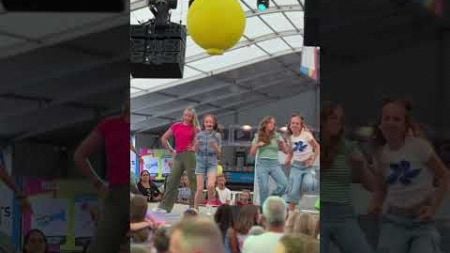 Kijk ik dans op de Meerpaaldagen in Dronten! #kijkikdans #optreden #muziek #dance #dans #shorts