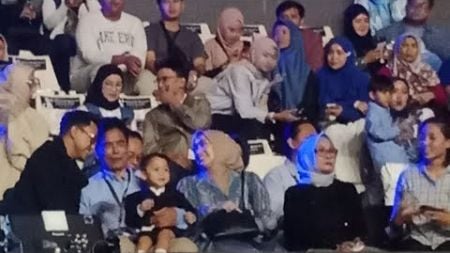 ABANG L HADIR DI TENNIS INDOORS SENAYAN JAKARTA KONSER BUNDA LESTI