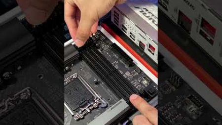 【ブラック】どっちにする❓❕part.2【ホワイト】#自作パソコン #マザーボード #Intel #GIGABYTE #AORUS #Z890 #shorts