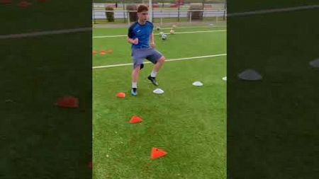 Dynamik &amp; Explosiv coach—#football #footballshorts #soccer #footballskills #fußball #futbol #futsal