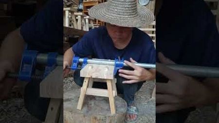 木工，从事手艺多年，榫卯工艺Carpenter, engaged in craftsmanship for many years, Mortise and Tenon Crafts