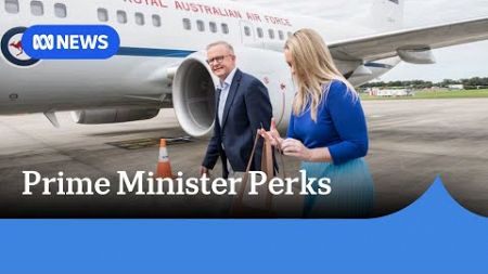 Backlash for PM over free Qantas upgrades | ABC News