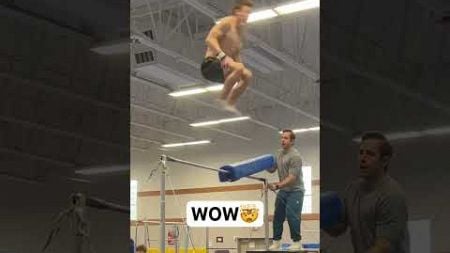 Crazy🤯 #gymnast #flip #fitness #sports #viralvideo