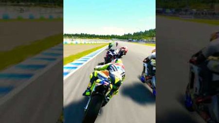 Rossi The Master of Motogp No One Can&#39;t Beat This Guy He Got The Super Talent to Overtake Opponent